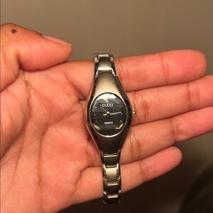 Gucci Silver Quartz Women's Watch